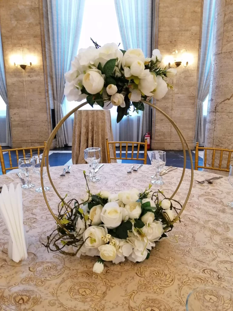 Aranjamente florale nunta botez Cerc Minimalist 5 Aranjamente florale Anastasia Events